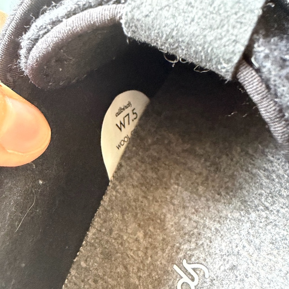 Allbirds Women's Wool Cruiser - Black with Tan Gum Sole - Picture 2 of 3